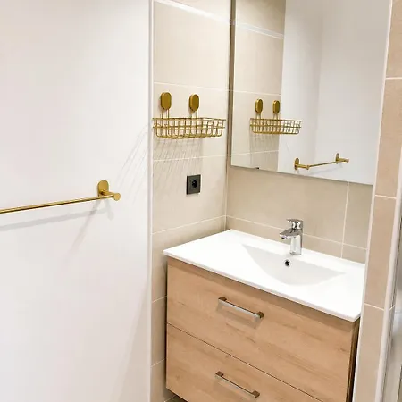 One Bedroom Proche Plages By Sweet Fréjus